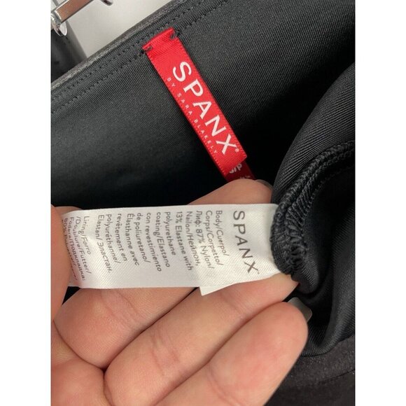 Spanx Metallic Black Faux Leather Moto Edgy Punk Rock Pull On Leggings Size S - Picture 6 of 6